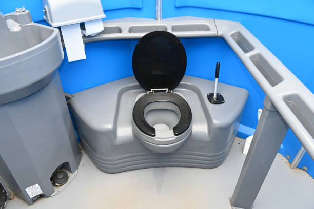 Best Portable restroom trailer rental  in Sweetser, IN